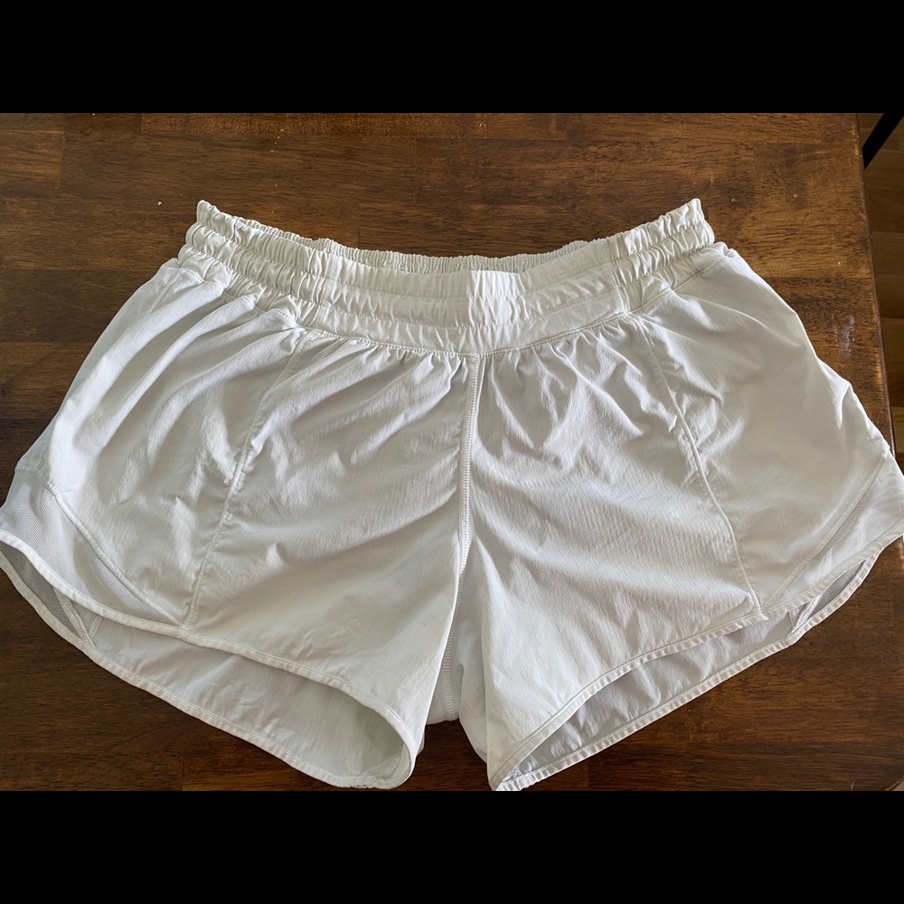 lulu lemon hotty hot shorts